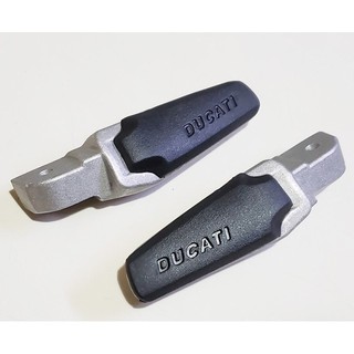 Gác chân DUCATI gắn gác chân sau cho các dòng yamaha, honda xe nào cũng được - Vindecal BD