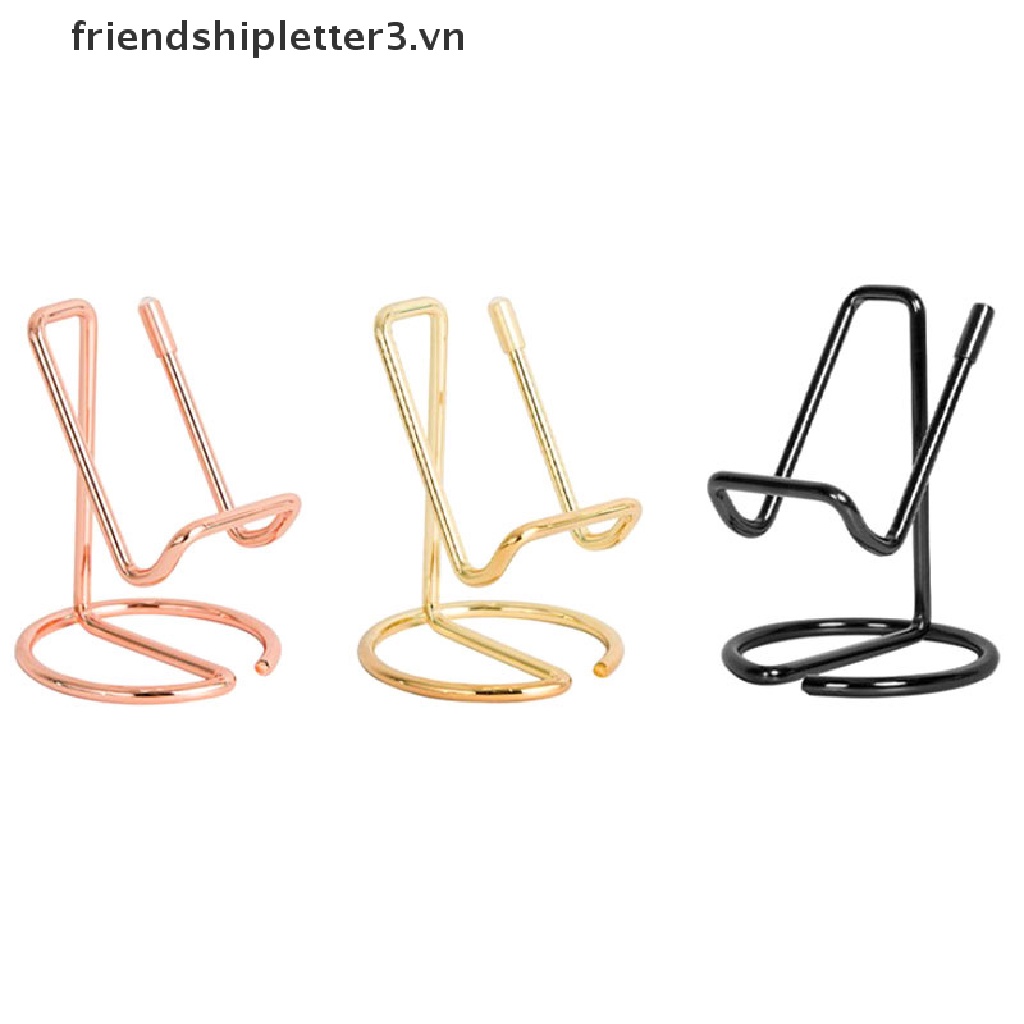 Giá Đỡ Máy Tính Bảng 3 Ngăn Bằng Sắt Phong Cách Châu Âu Sang Trọng