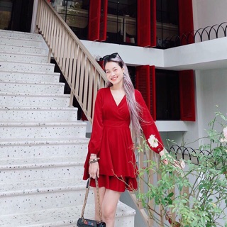 JUMPSUIT TẦNG ĐỎ CỔ V