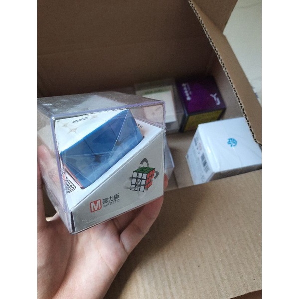 Rubik 3x3 QiYi MS Magnetic Stickerless Rubik 3 Tầng