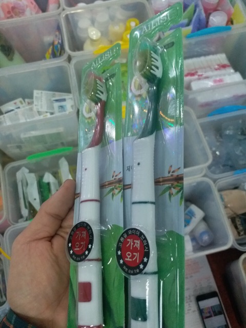 Bàn chải đánh răng chính hãng