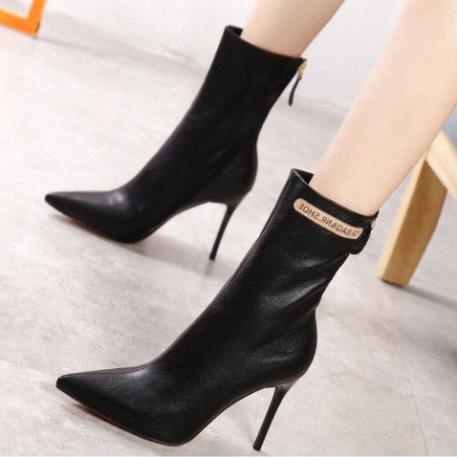 Giày bốt cao gót mũi nhọn phối khóa kéo sau cổ cao trung bình JSO