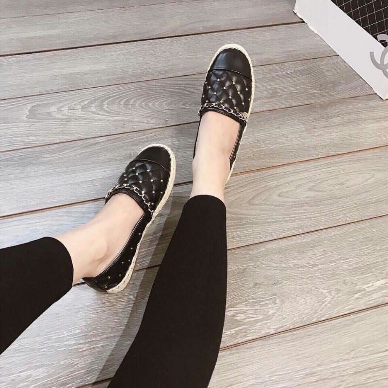 giày slip on tán đinh trần chỉ cn