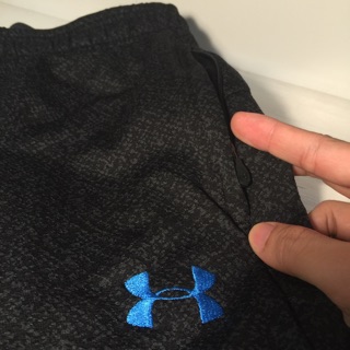 Quần thể thao under armour