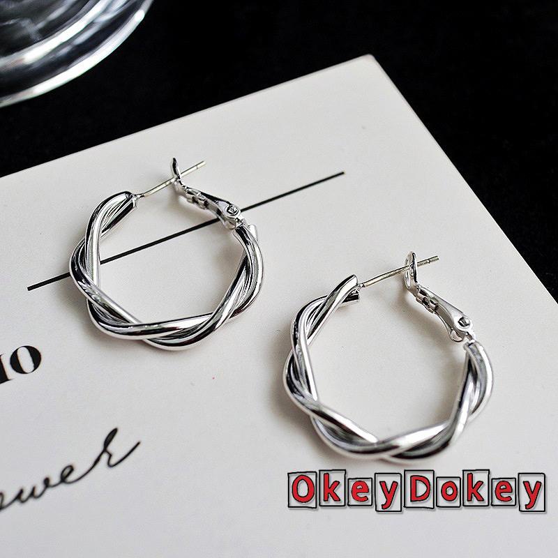 Khuyên Tai Dạng Vòng Tròn Xoắn Tinh Tế Màu Trơn Cho Nữ