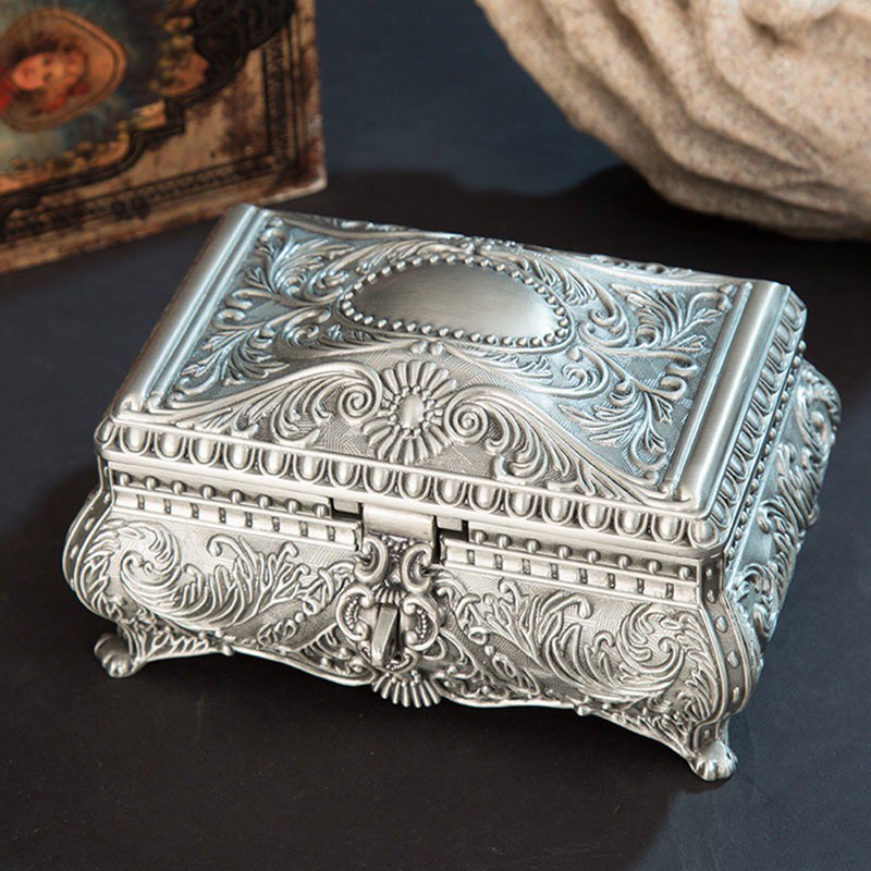 Lovvol Metallic Flowers Antique Jewelry Box Jewelry Flower Carved Crown Design Antique Style Princess Makeup Organizer