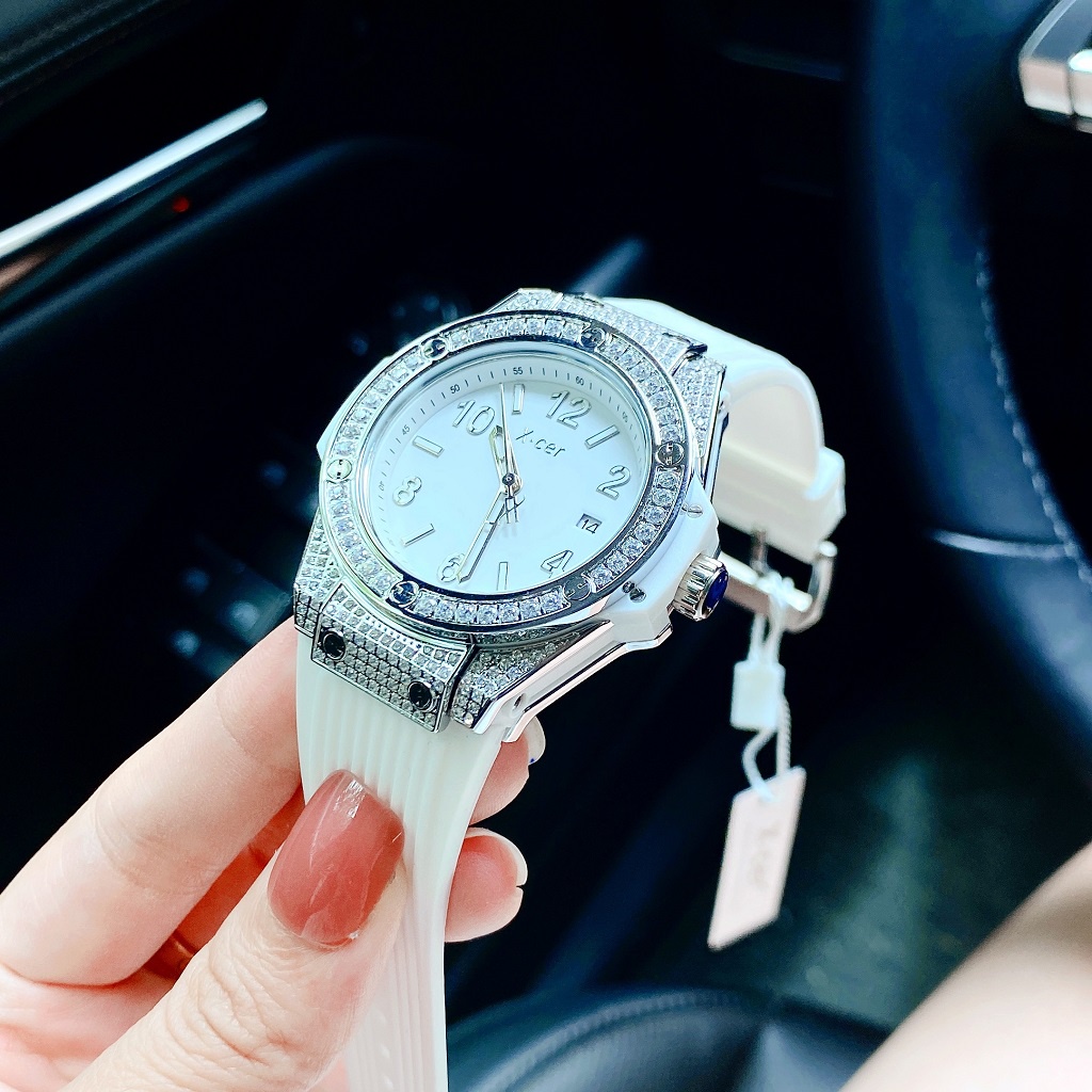 Đồng Hồ Nữ XCer Dây Silicon Trắng 36mm Silver