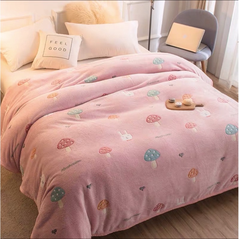 Chăn lông cừu hoạ tiết xinh xắn mặt nhung mềm mỏng ulzzang