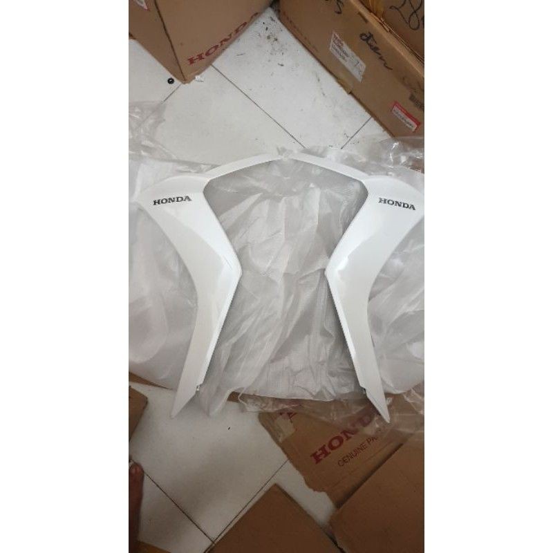 Bửng trước ( bộ yếm ) VISION VS 2011 2012 2013 ( Bán lẻ trái phải ) giá 1 cái