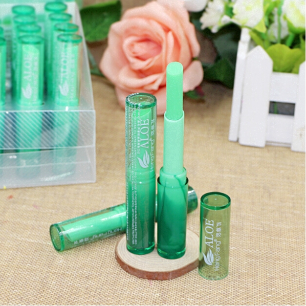 [Hàng mới về] Son Dưỡng Môi Chiết Xuất Lô Hội Dưỡng Ẩm Chống Lão Hóa Cho Nữ | BigBuy360 - bigbuy360.vn