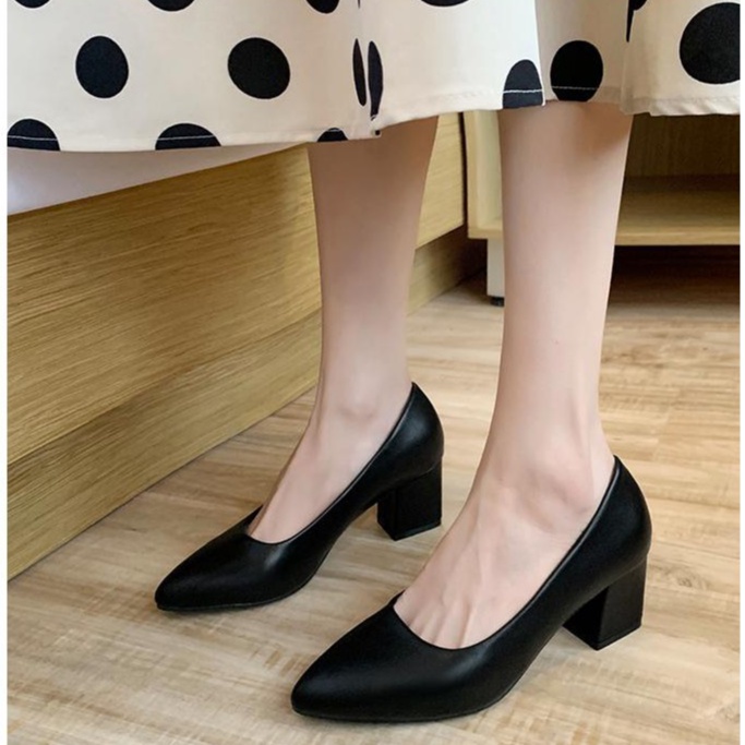 Giày cao gót nữ 5P mã BBC2 phong cách công sở trẻ trung mũi nhọn gót vuông có 2 màu đen và kem
