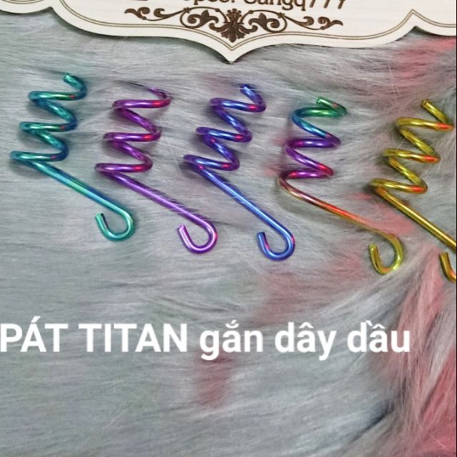 Pát gắn dây dầu Titan cho xe Máy