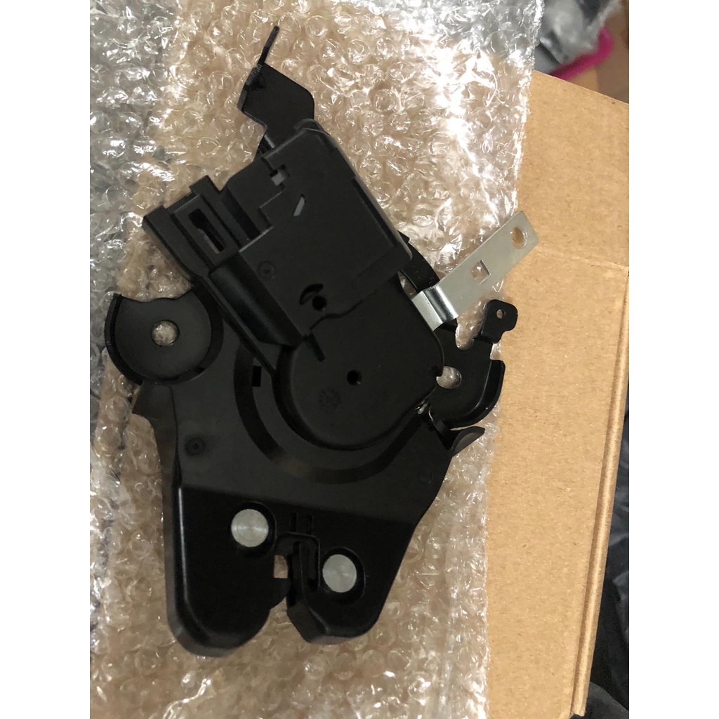 Ổ khóa ngậm cốp m3  ,m6 ,cx5