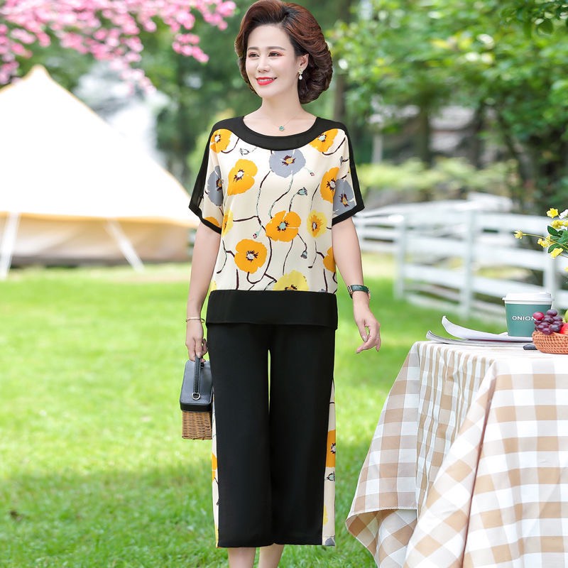 Bộ đồ trung niên sang trọng quý phái dành cho các bà các mẹ