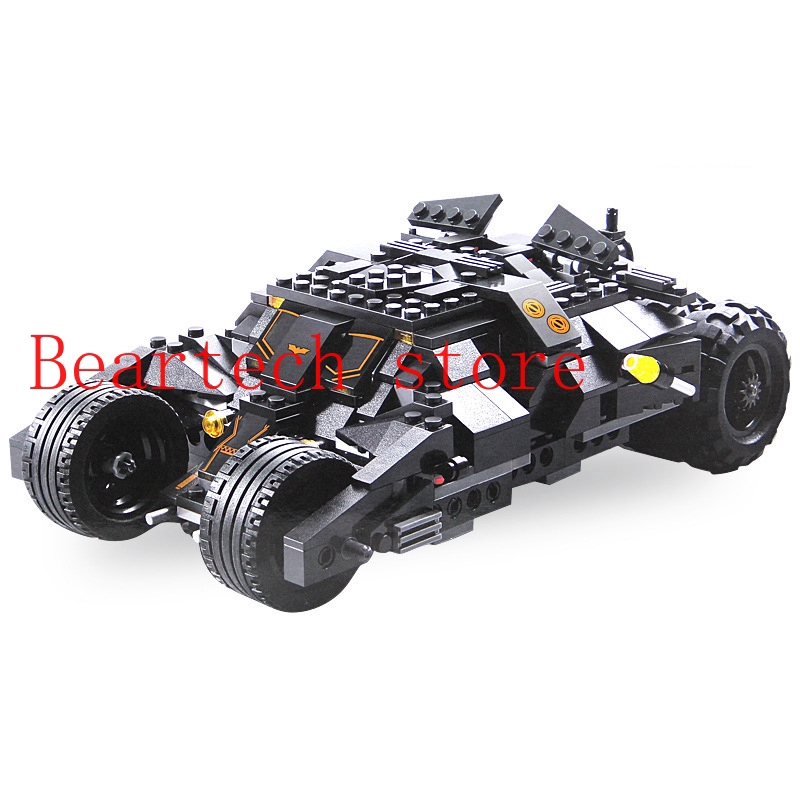 Xe mô hình Batmobile lắp ráp thú vị