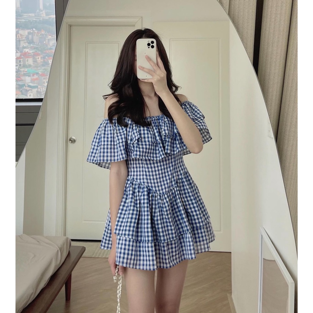 Váy trễ vai bèo chiết eo kẻ caro xanh bồng bềnh, Đầm kẻ mùa hè rực rỡ kozoda D46