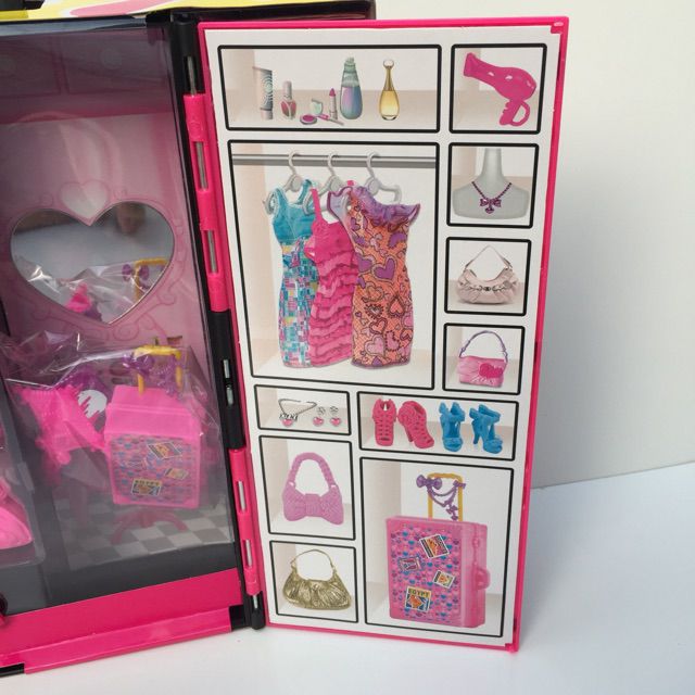 Bộ đồ chơi tủ quần áo búp bê barbie và ken