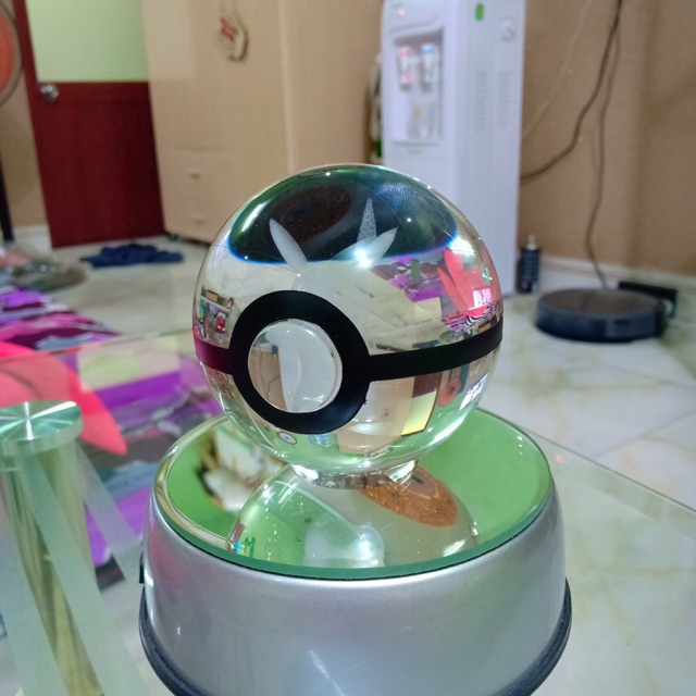 Mô hình cầu thủy tinh trưng bày