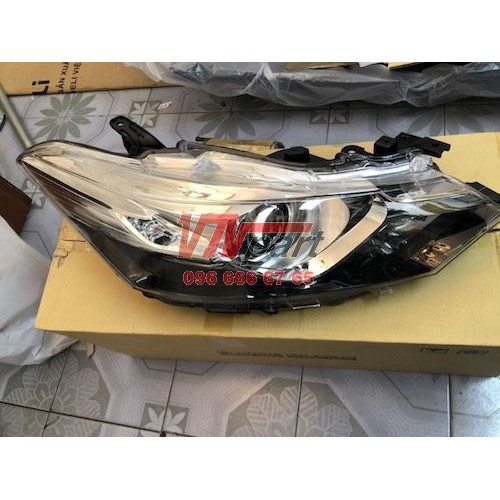 Đèn Pha Phải Có Bixenon Toyota Vios Chính Hãng 811100D751
