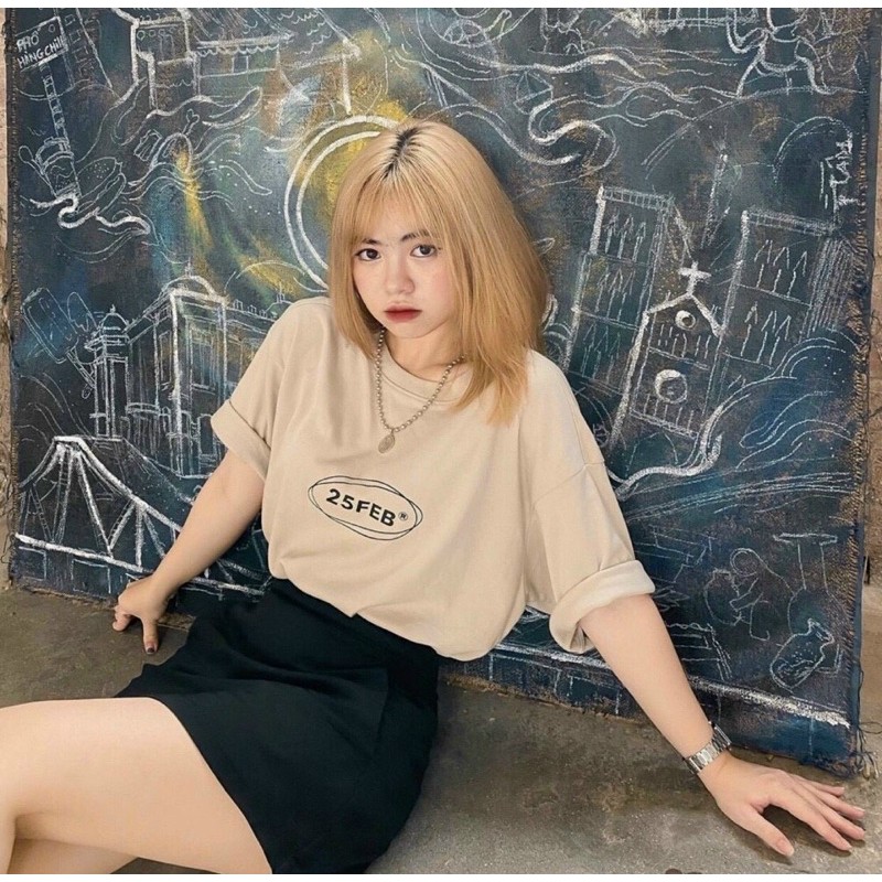 Set áo thun màu nude kèm chân váy chữ A có túi hai bên