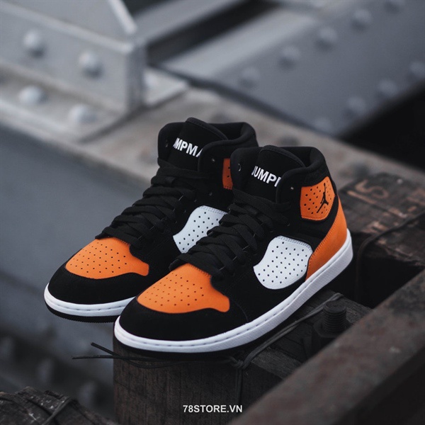 Giày Nike jordan Authentic update còn 42.5