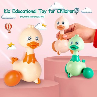 【ready stock】 Mô hình con vịt nhỏ màu vàng quay lại cậu bé 1-2 tuổi 3 cậu bé chống va chạm với ô tô đồ chơi