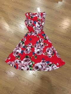 Váy hoa xoè tay bèo còn size S