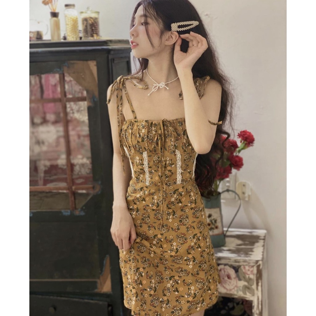 Đầm ngắn nữ Lily Dress 2 dây cúp ngực eo ly ren họa tiết hoa nhí – Là Hoa