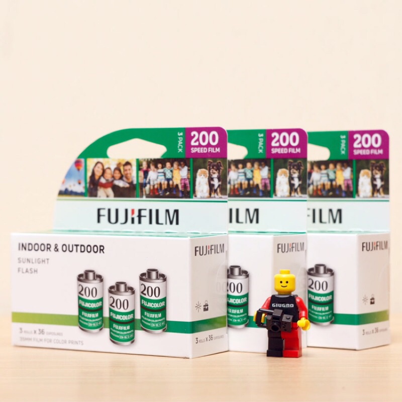 1 hộp 3 cuộn phim màu sắc 35mm Fujifilm 200