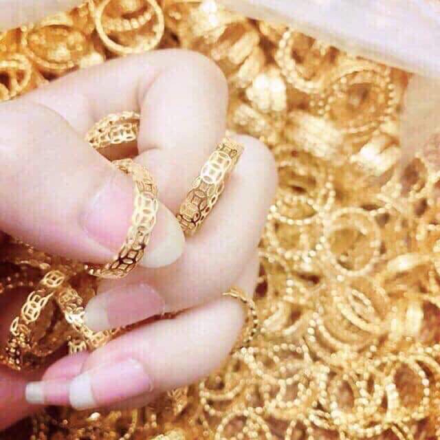 Nhẫn kim tiền (C)
