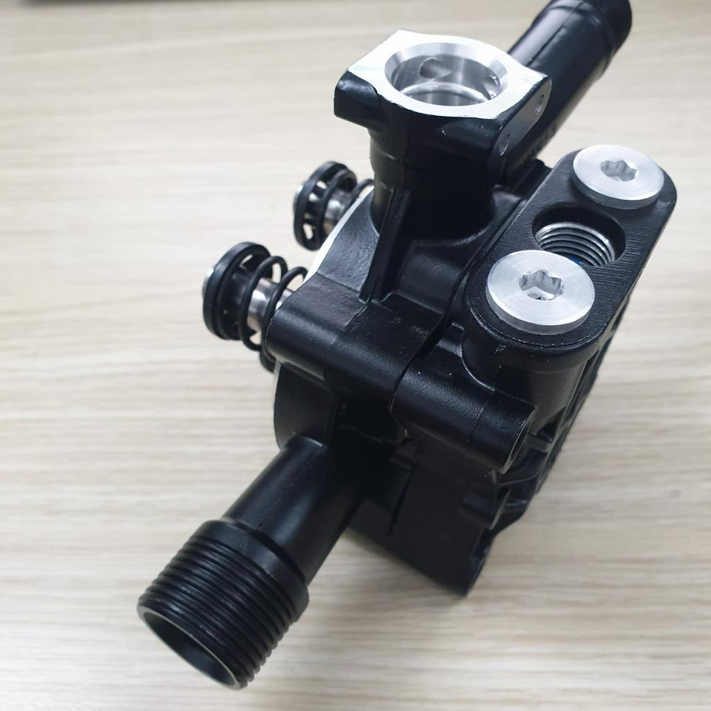 Đầu bơm máy rửa xe Total TGT11236 , thích hợp dùng cho máy rửa xe Total TGT11236, iNGCO HPWR15028