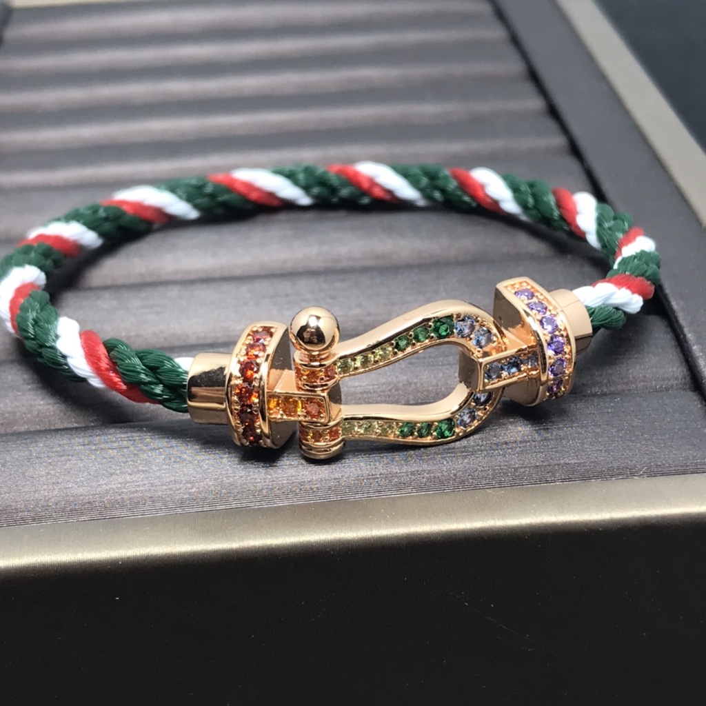 Vòng Tay Nhiều Màu Sắc Đa Dạng Cho Cặp Đôi