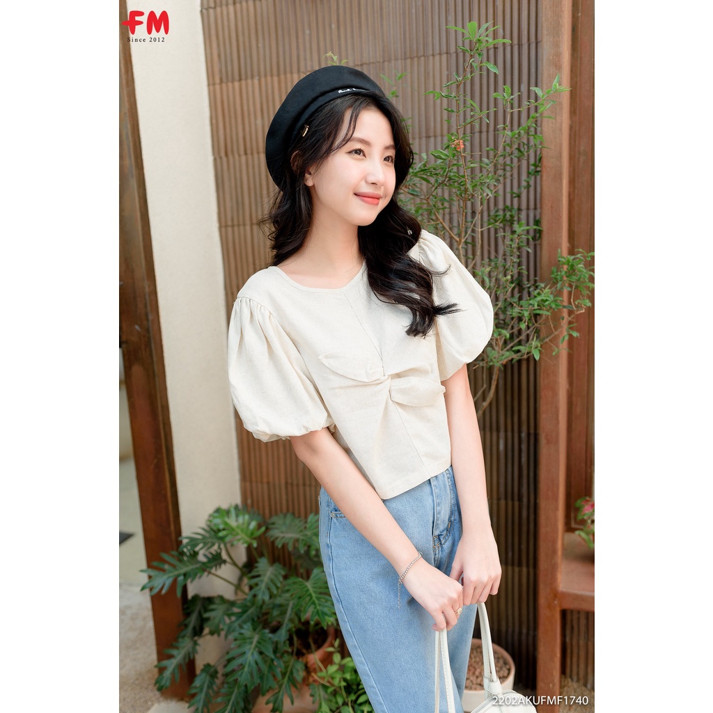 Áo kiểu croptop xoắn ngực tay bồng nữ FM Style năng động, cá tính 220217409