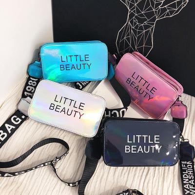 túi xách Hologram TXT2 Túi xách quai chéo có chữ Little Beauty túi Ulzzang