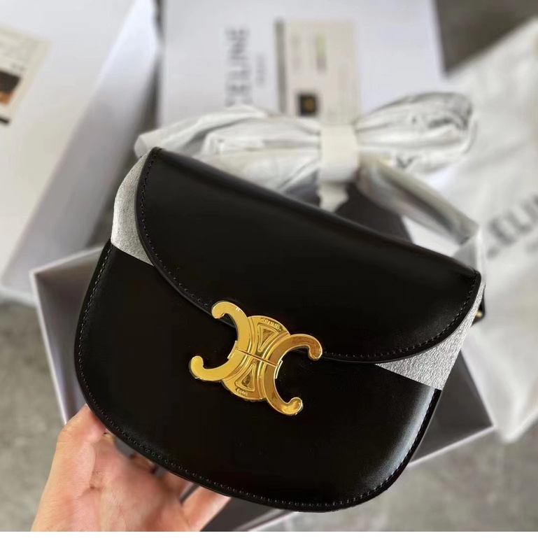 Túi Xách Tay Bằng Da Sáng Phong Cách LISA 2022