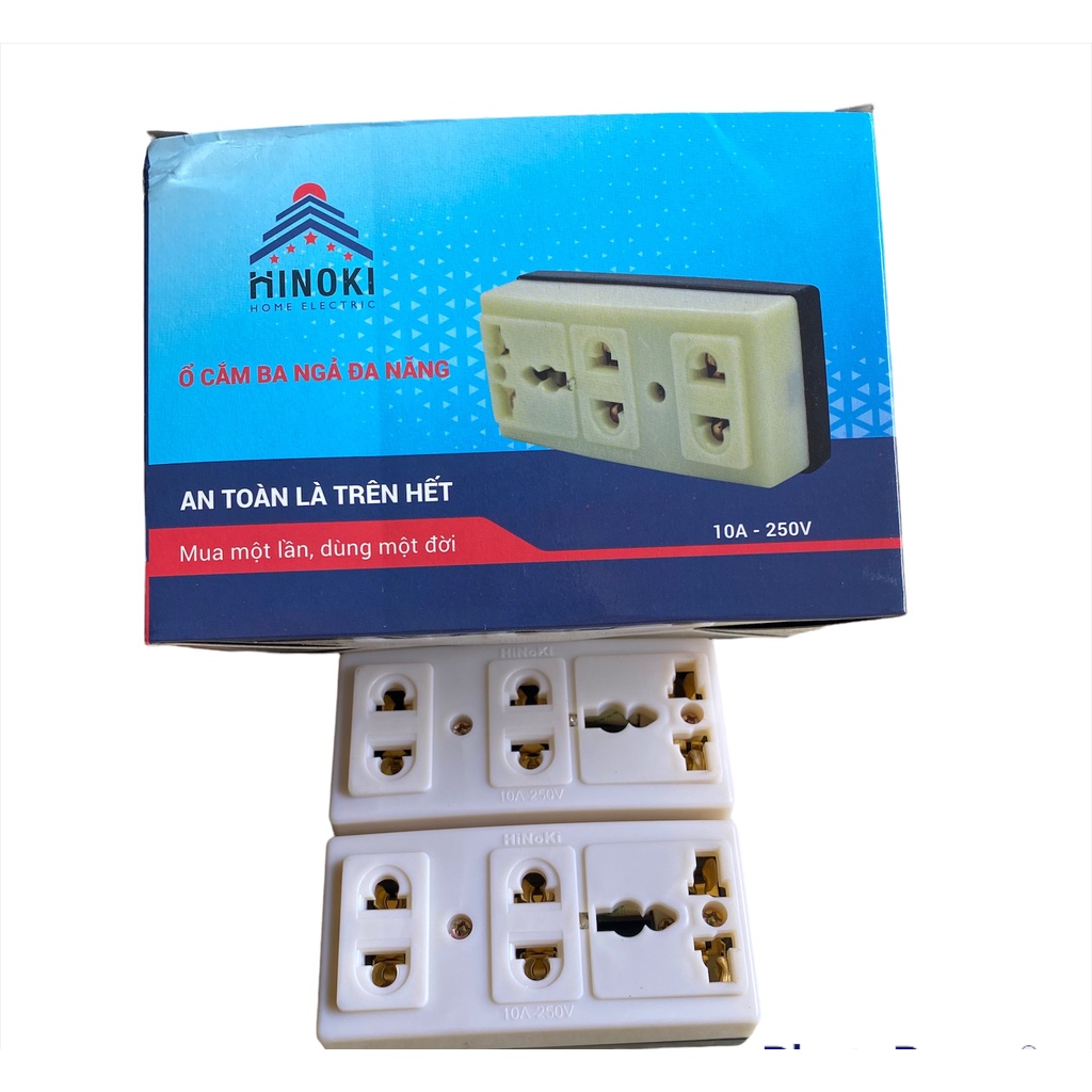 Ổ cắm điện 3 ngả, có lỗ cắm đa năng đế đen Hinoki 10A-250V, mặt ổ cắm chống cháy, chống va đạp