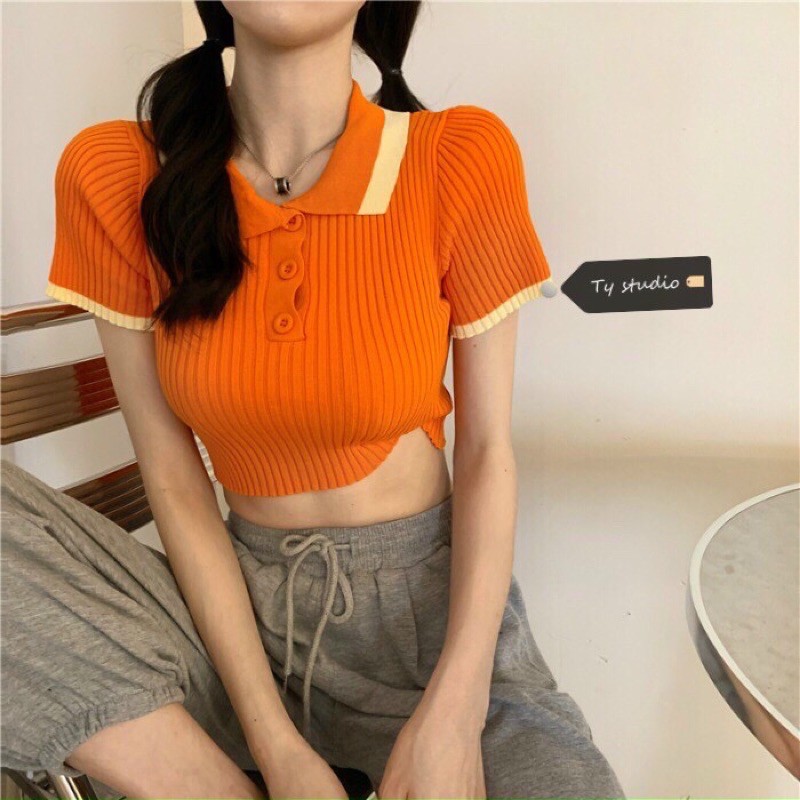 Áo len mongtoghi croptop viền cúc ngực