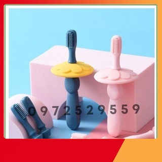 Bàn chải Silicon tập đánh răng và massage nướu cho bé
