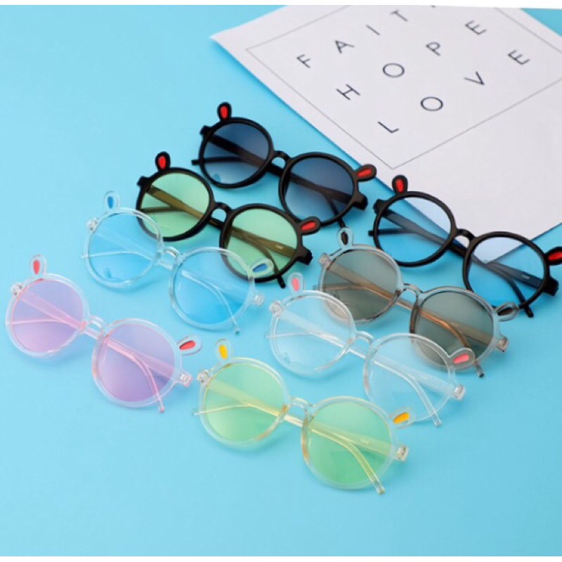 Mắt kính thời trang đáng yêu cho bé
