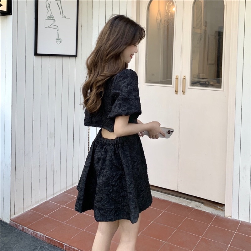 Aome - Váy gấm in hoa cut out lưng sau 3 màu