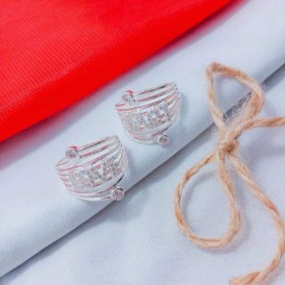 Nhẫn bạc ta