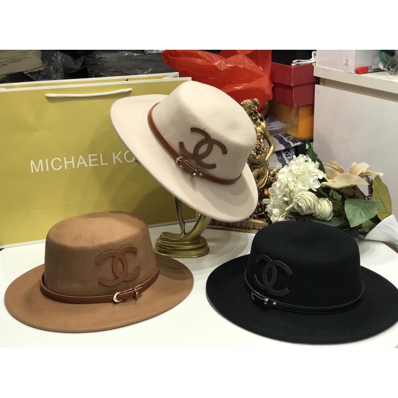 Mũ phớt dạ Chanel sang chảnh, ảnh và clip thật