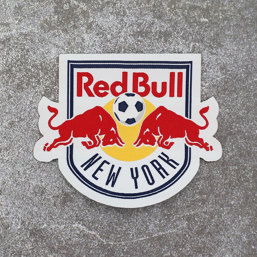 LOGO 3 lớp RED BULL trắng