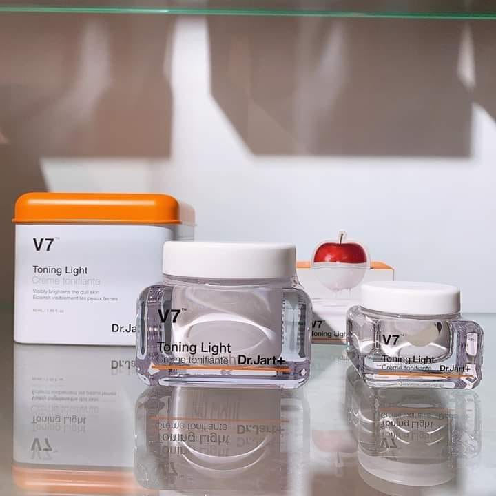 Kem V7 Toning Light Dr.Jart+ KEM DƯỠNG TRẮNG VÀ TÁI TẠO DA V7 TONING LIGHT 50ml | BigBuy360 - bigbuy360.vn
