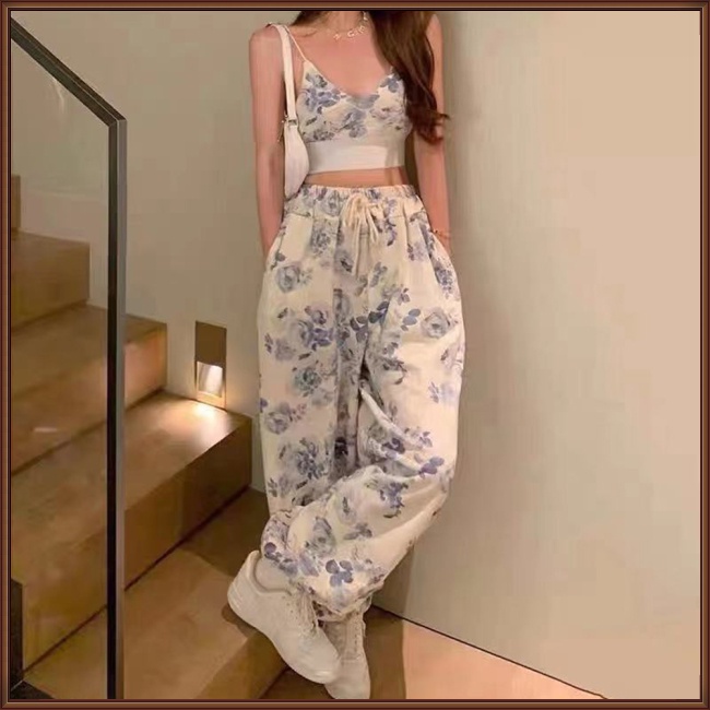 Set Đồ 2 Món Gồm Áo Hai Dây Cổ Chữ V + Quần Dài Ống Rộng Lưng Thun Rút Dây Hoạ Tiết Hoa Dành Cho Nữ