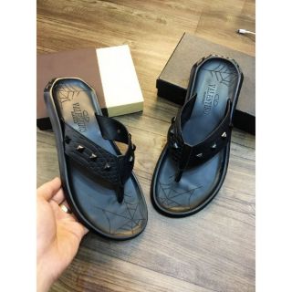 Dép thời trang siêu cấp đính đá Valentino