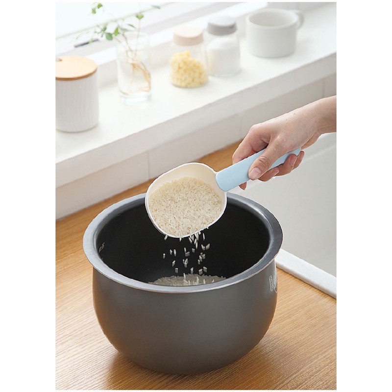 Muỗng lấy thức ăn/hạt/gạo đa chức năng