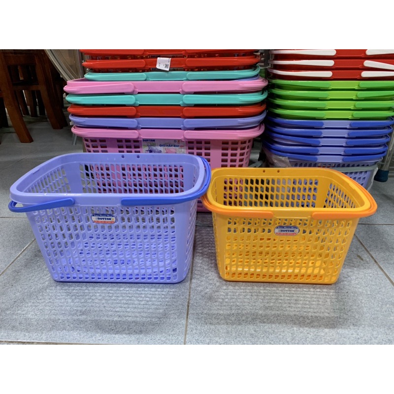 Giỏ nhựa Duy Tân nhỏ (size  37.5 x 27 x 22) có nắp