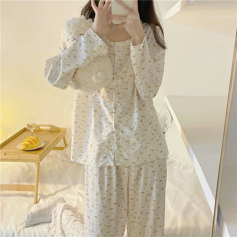 Bộ áo tay dài in hoa + quần thời trang cho nữ