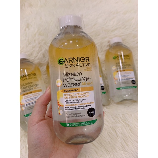 Tẩy trang Garnier màu Vàng (hàng chính hãng 100%)